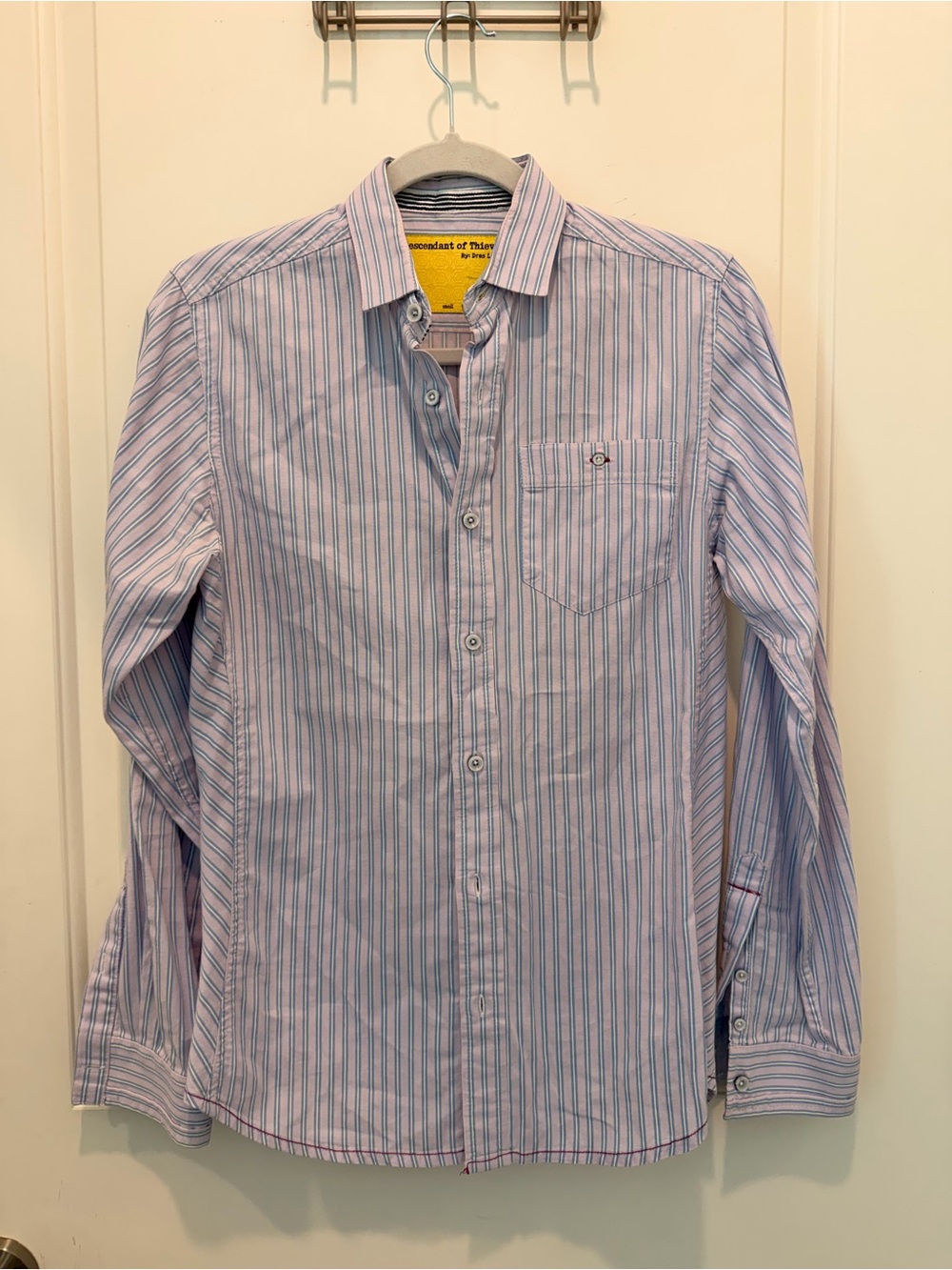 Descendant of Thieves by Dres Ladro men's button-up shirt Size S